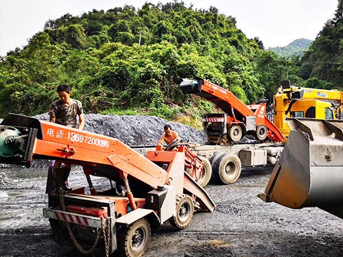 貴陽客戶礦石扒渣機(jī)收貨現(xiàn)場